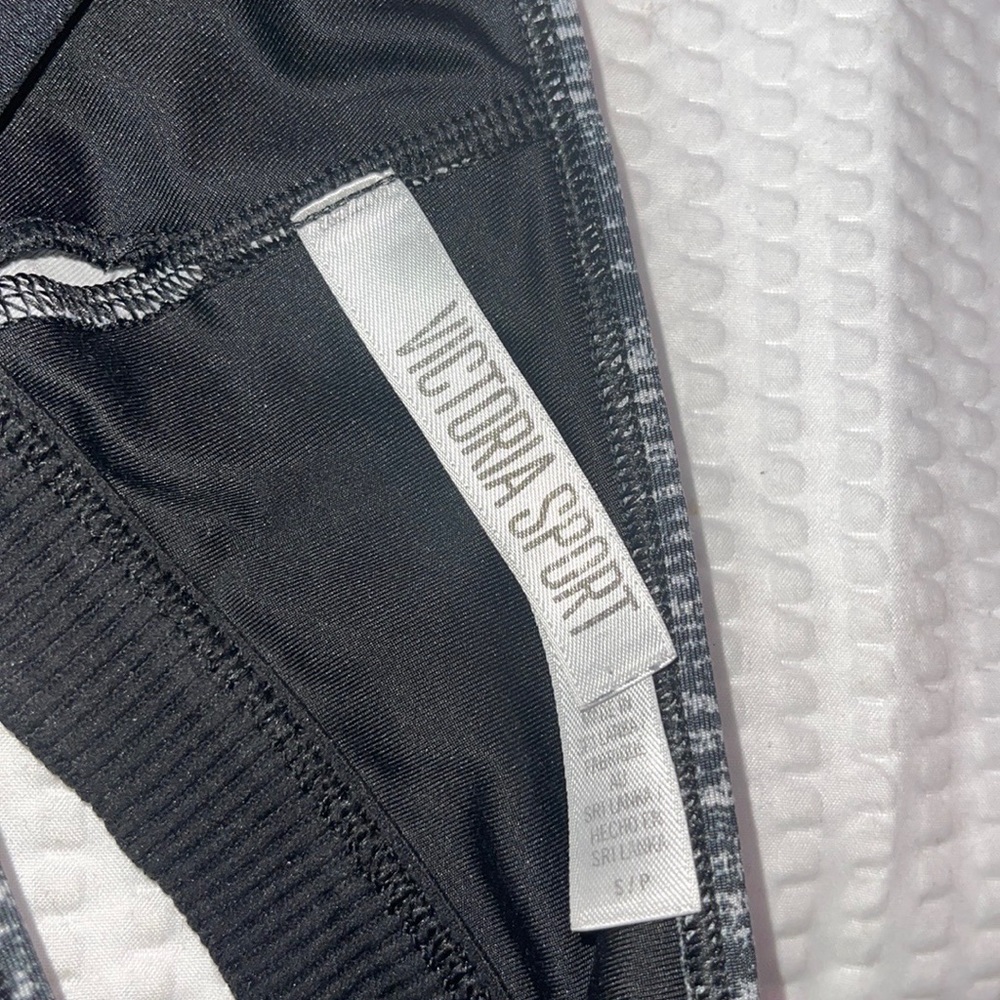 Victoria’s Secret sport space die gray and black sports brasize Small women’s - Picture 3 of 3